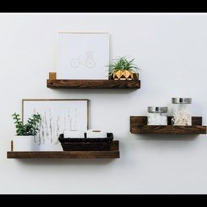 Display shelves